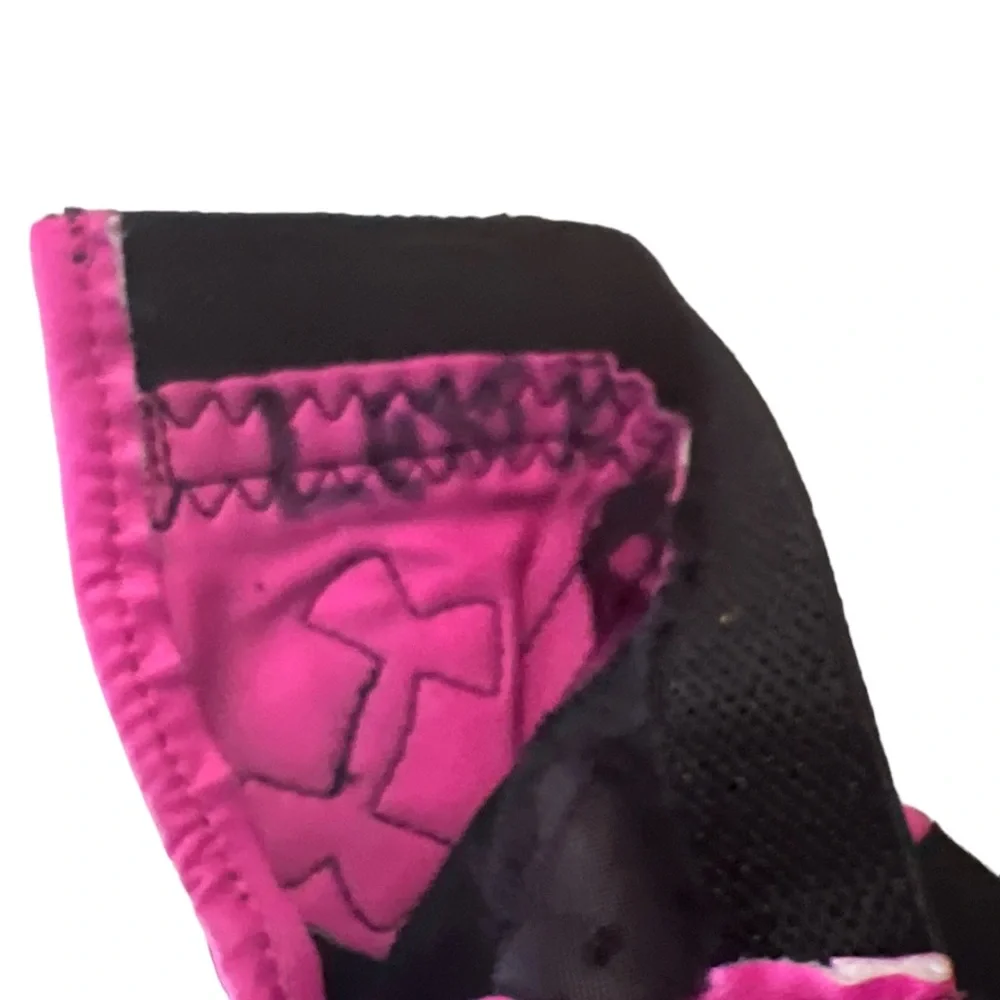 ☠️5/$20 ☠️ UNDER ARMOUR | GIRLS SOFTBALL BATTING GLOVE LEFT HAND